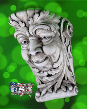 Load image into Gallery viewer, Smiling Green Man Corbel
