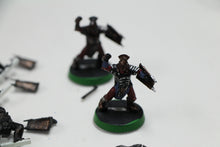 Load image into Gallery viewer, Games Workshop Uruk-Hai Warriors Set